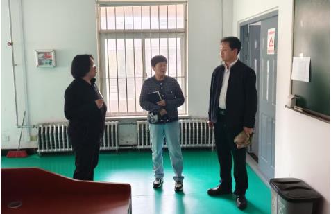 学院党委书记陈少华带队开展安全生产专项督查